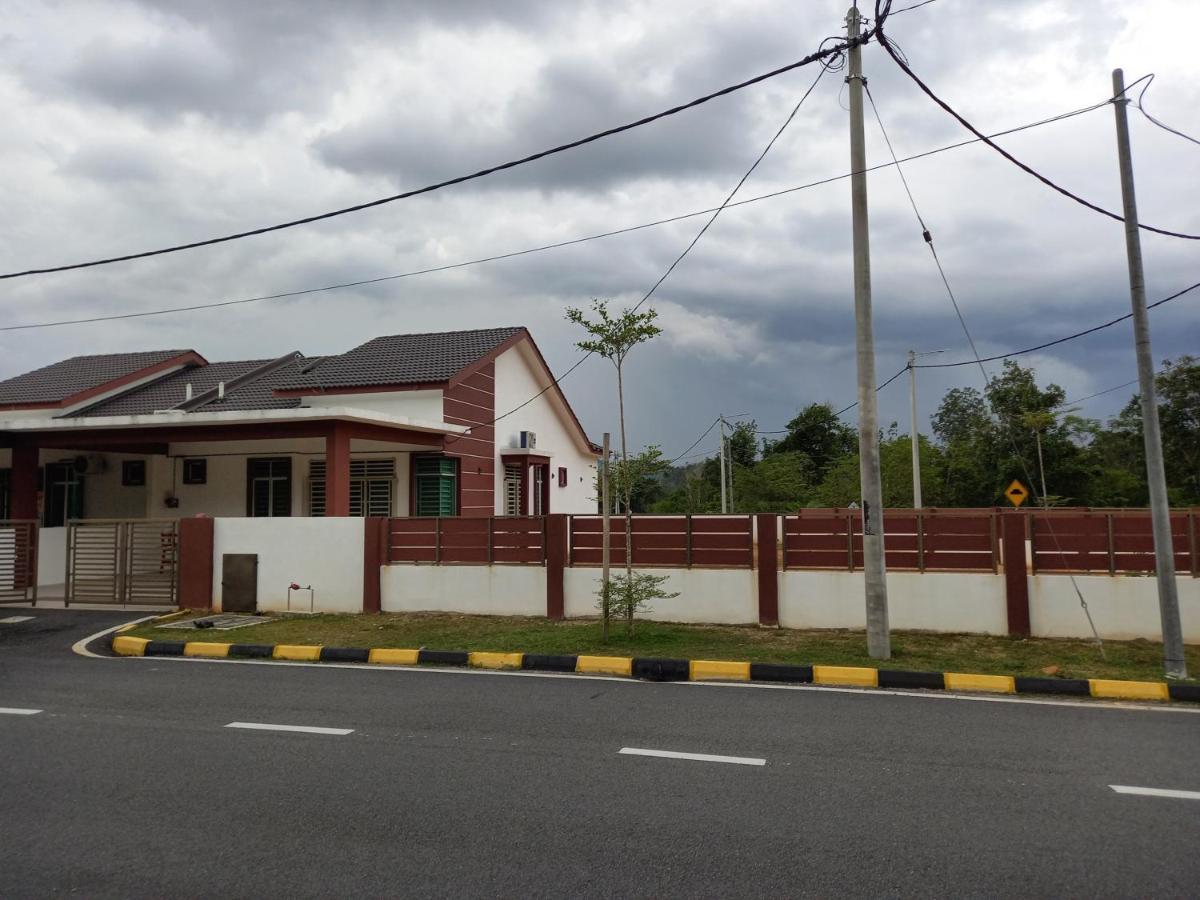 Homestay Zaki D'Gerik Ngoại thất bức ảnh